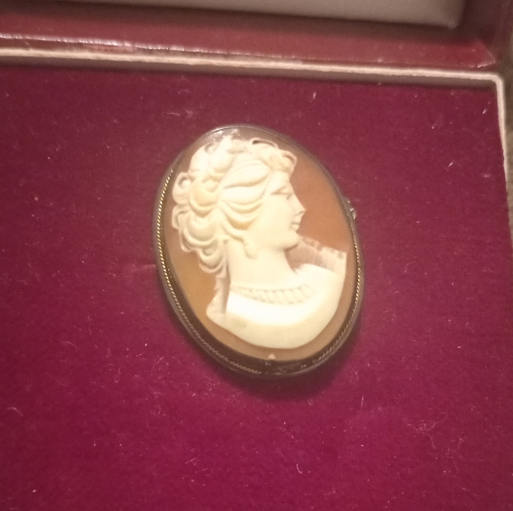 Brooch